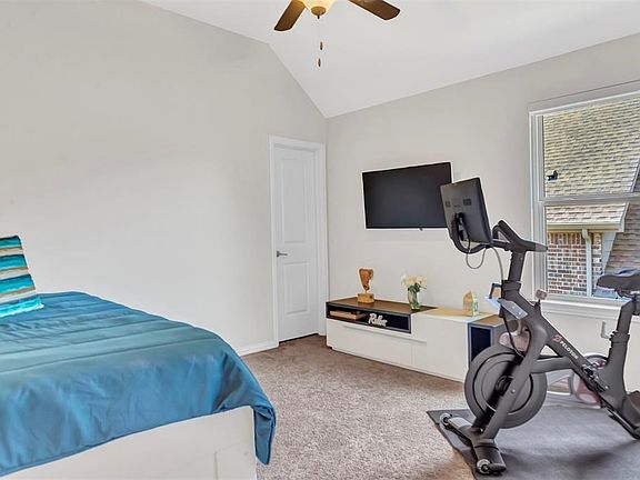 5th image of 14660 Overland Park Ln