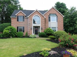 908 Shadypark Ct, Oakdale, PA 15071