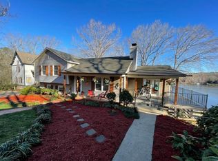 294 Red Fox Dr, Bracey, VA 23919