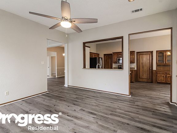 4th image of 1408 Horton Dr