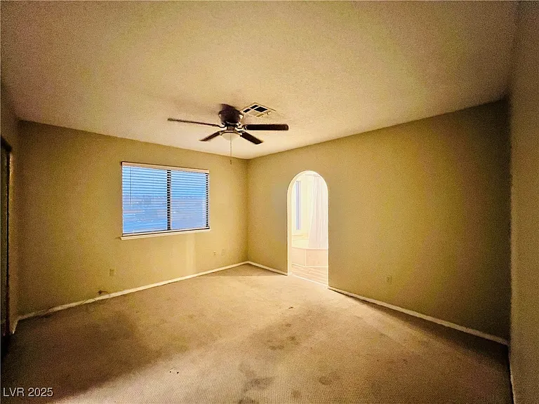 5048 Spencer St #C — Photo 5