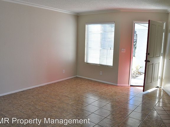 4th image of 437 Deborah Dr