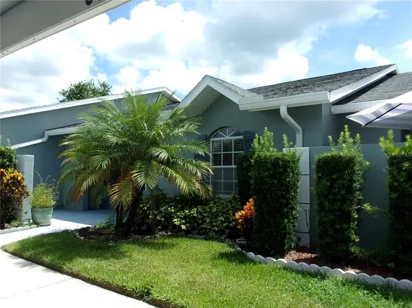 6712 Holly Ct, Zephyrhills, FL 33542