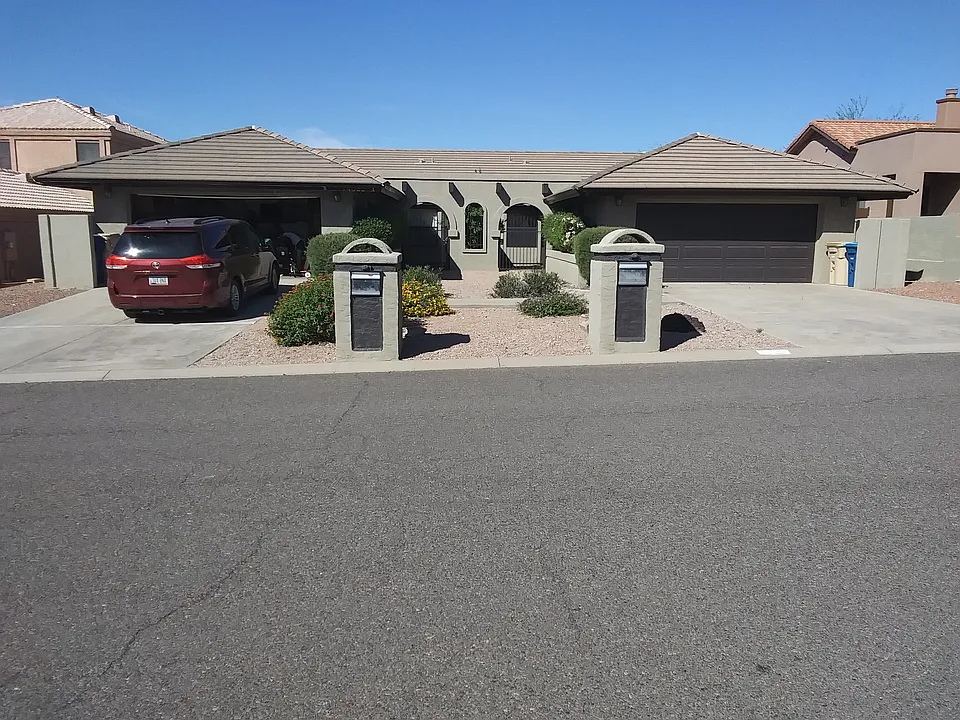 14022 N Cameo Dr