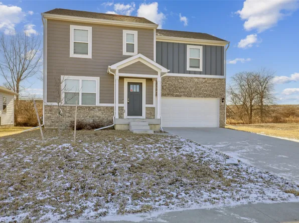 170 Dakota Cir, Waukee, IA 50263
