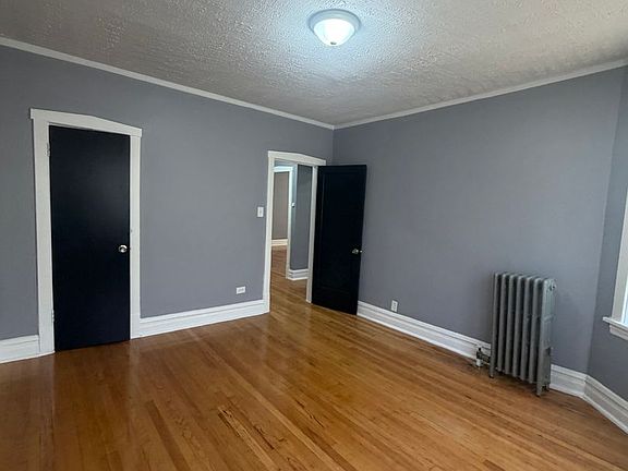 5th image of 7001 S Aberdeen St #1055-3