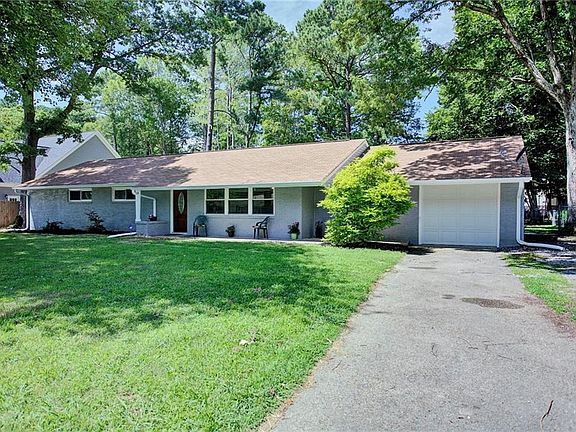2nd image of 114 Beechwood Dr