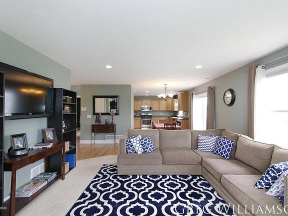 5th image of 3476 Sagecrest Dr