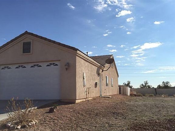 3rd image of 2060 E Desert Palms Dr