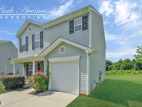 3rd image of 4645 Esmeralda Dr