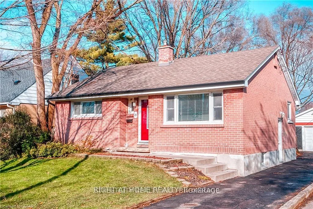 5 bed, $2,900 — Photo 1