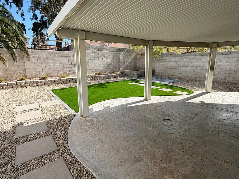 9149 Bucksprings Dr — Photo 21