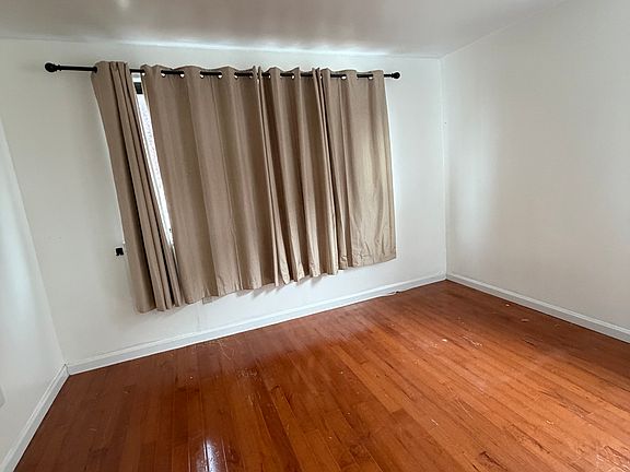5th image of 1910 Solly Ave Floor 1