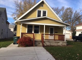 204 E 3rd St, Beaver Dam, WI 53916