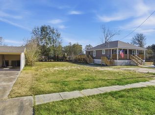 207 Gelpi Dr, Lake Charles, LA 70615