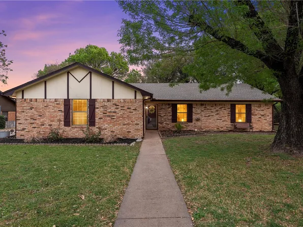 329 Cedarwood Ln, Hewitt, TX 76643