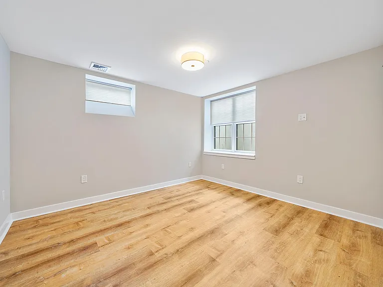 180 Norfolk Ave #1 — Photo 29
