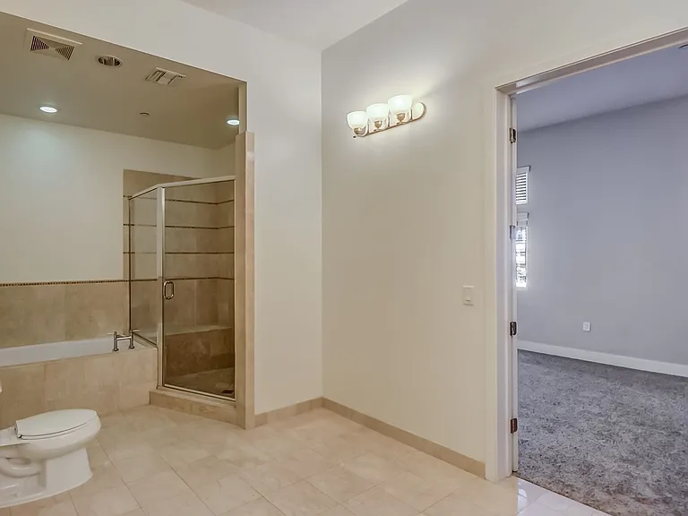 Axis 2300 Apartments — Photo 93