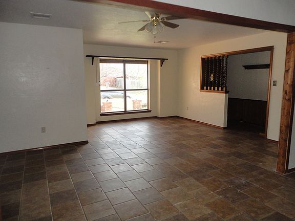 4th image of 7634 NW Folkstone Way