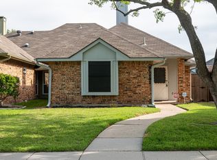 2028 Falcon Ridge Dr #B, Carrollton, TX 75010