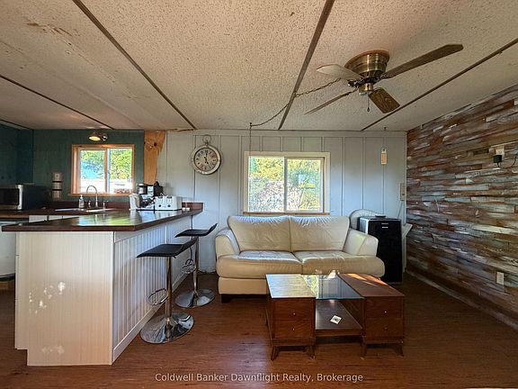 5th image of 33833 Hessenland Ln