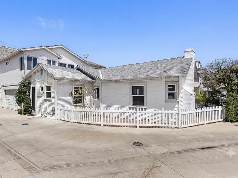805 W Bay Ave — Photo 2