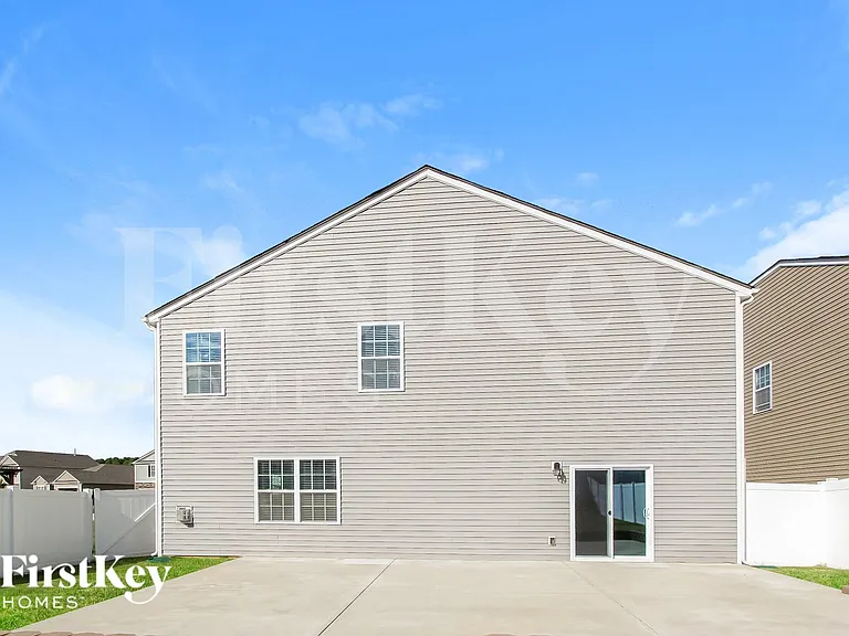 165 N Cromwell Dr — Photo 14