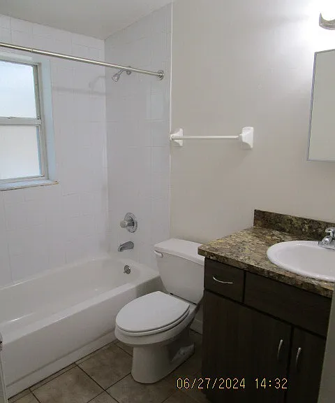 446 Elsie Ave — Photo 7