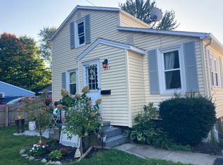 255 N 4th St, Lewiston, NY 14092