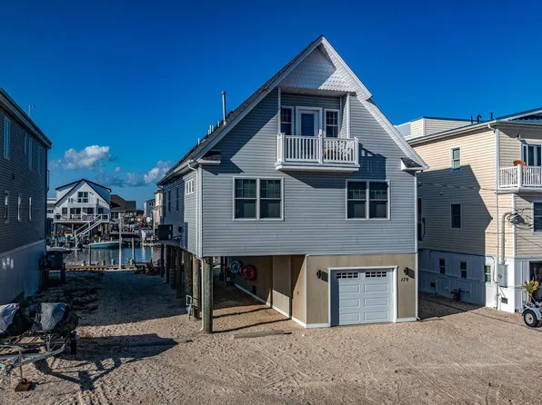 179 Flamingo Rd, Tuckerton, NJ 08087