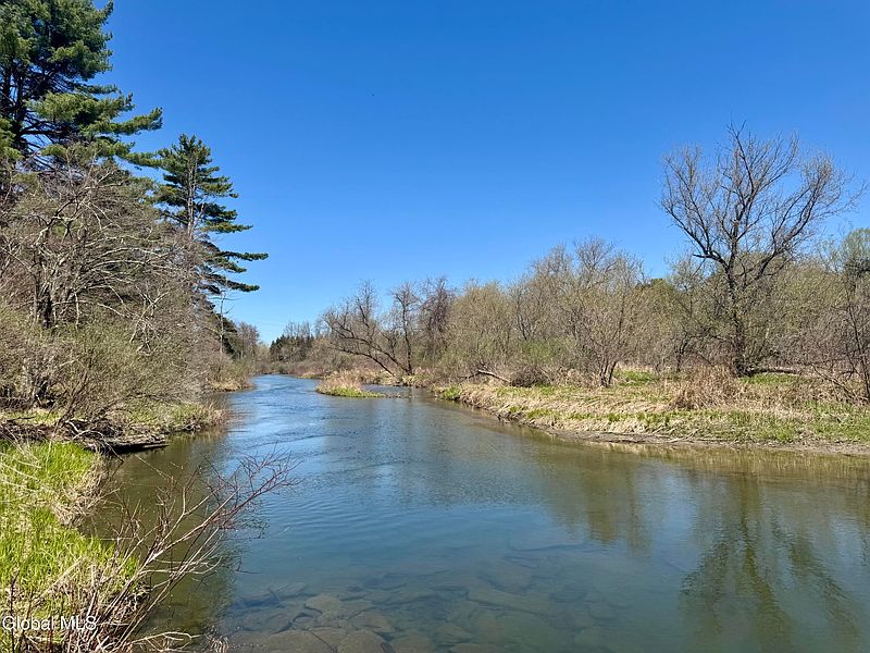 4th image of 9162 State Route 22