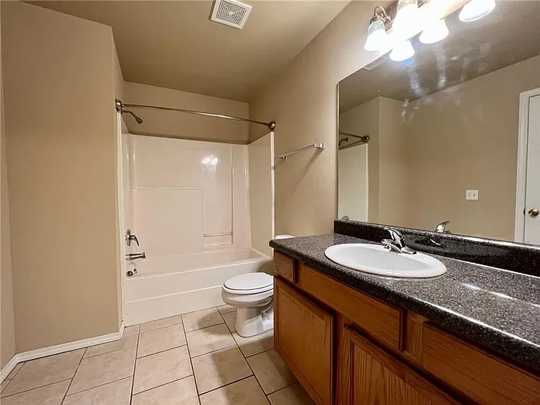 2183-2189 W Skyler Dr — Photo 11
