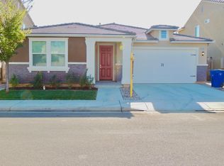 3237 Descanso Ave, Clovis, CA 93619