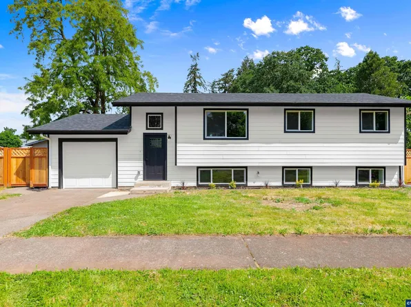 853 Shangri La Ave NE, Salem, OR 97303