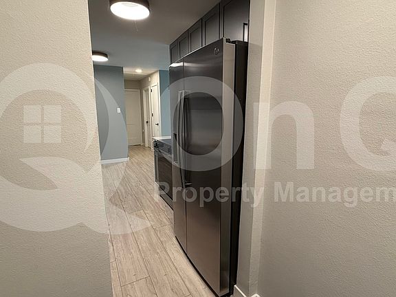 3rd image of 6038 Calloway Ct