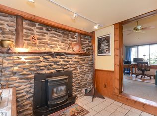 16 Mountain Church Rd, Hopewell, NJ 08525