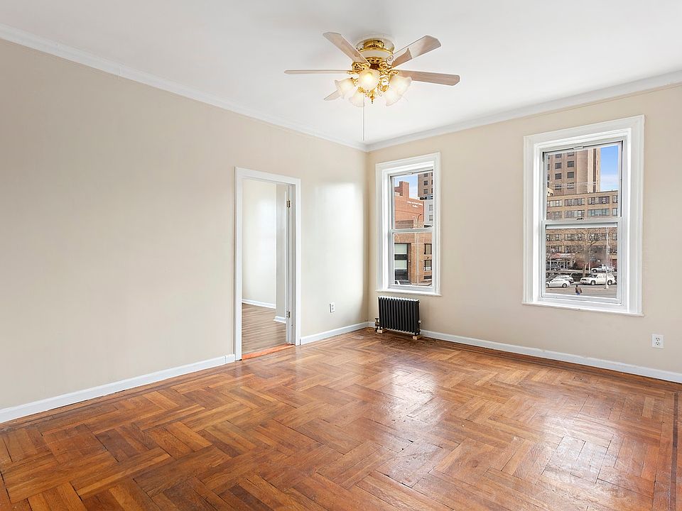 2nd image of 9528 Avenue A