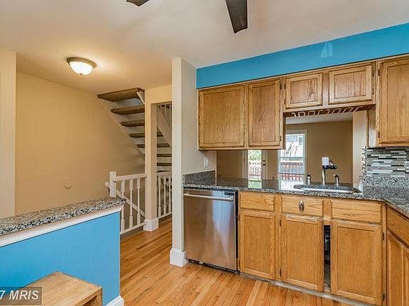 4th image of 5330 Harbor Court Dr