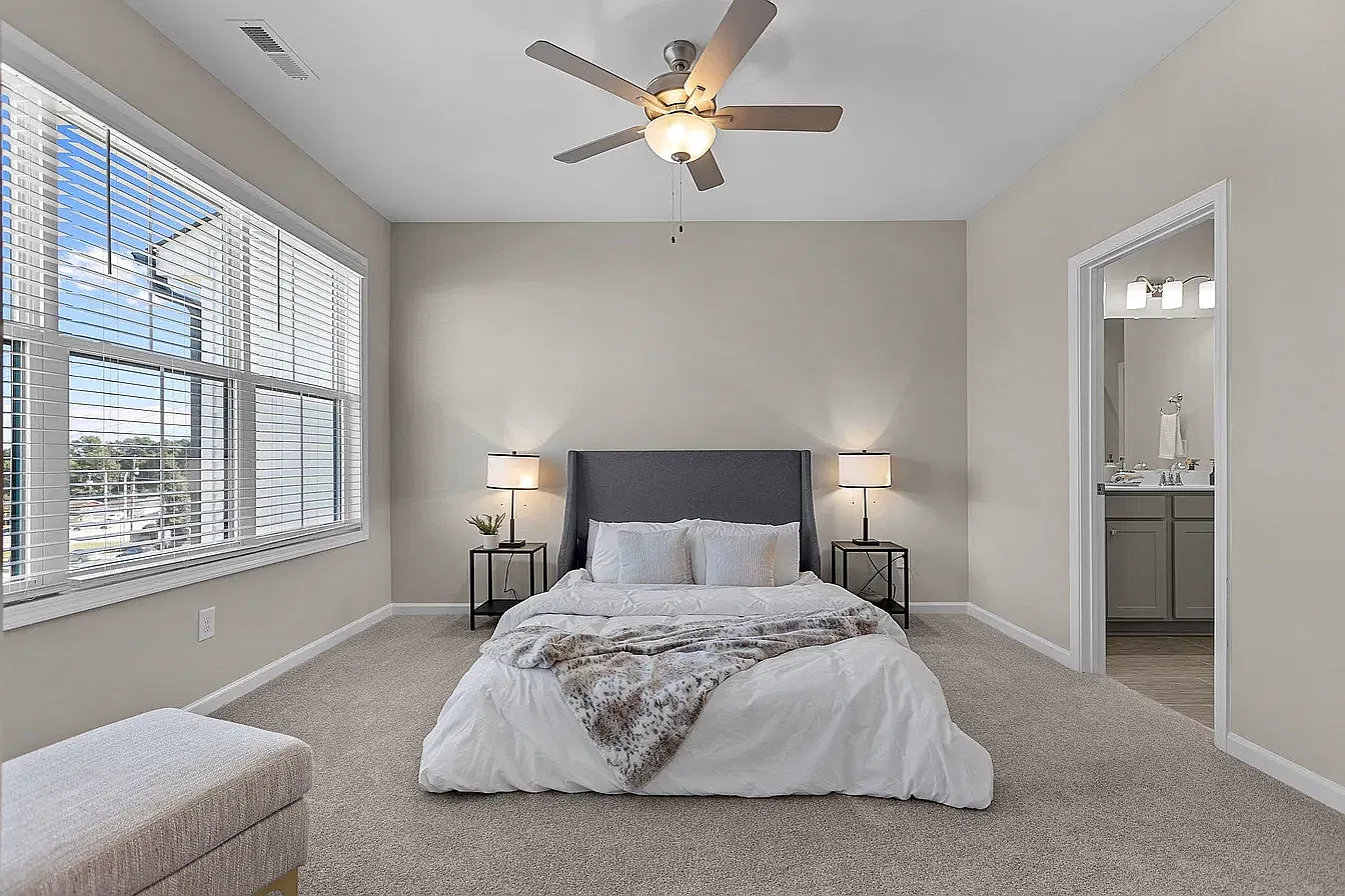 35 Curren Dr — Photo 2