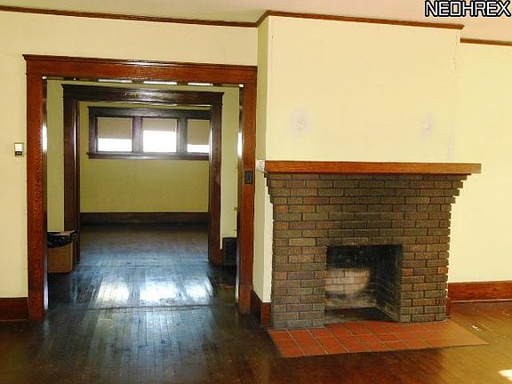 3rd image of 311 S Street Clair St