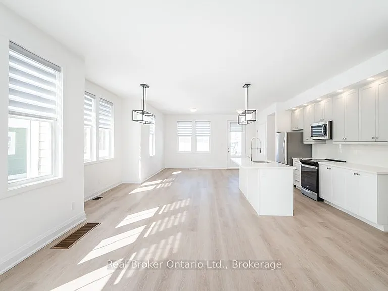 4 Danielle Cres — Photo 5