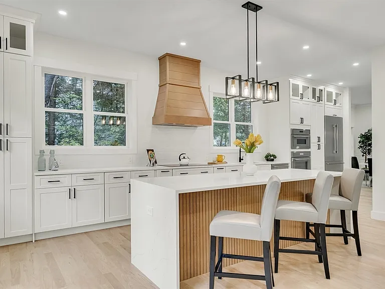 22 Estabrook Rd — Photo 12