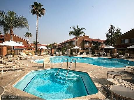 3rd image of 1637 W Pacific Coast Hwy APT 2