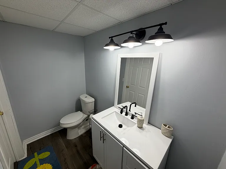 24605 Millcreek Dr — Photo 37