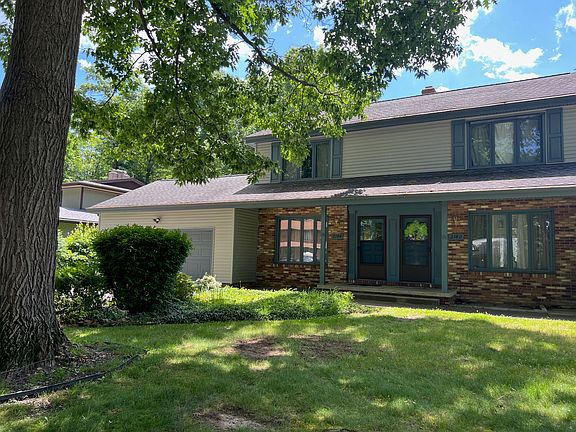 2nd image of 2144 Woodlawn Cir