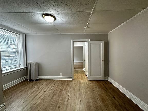 3rd image of 19 Kensington Ave #200E