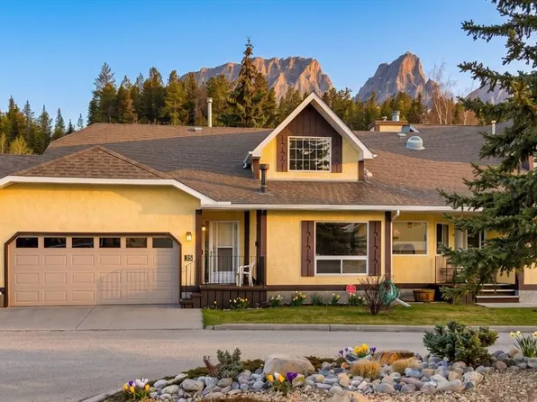 216 E Three Sisters Dr #35, Canmore, AB T1W 2M2