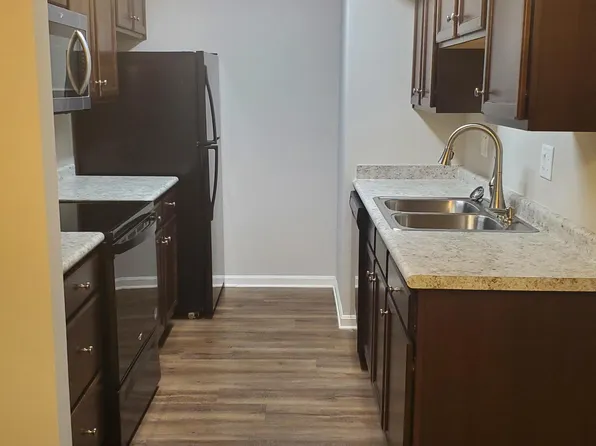 Lone Star Apartments, 1637 Old Ford Rd APT 15, New Albany, IN 47150