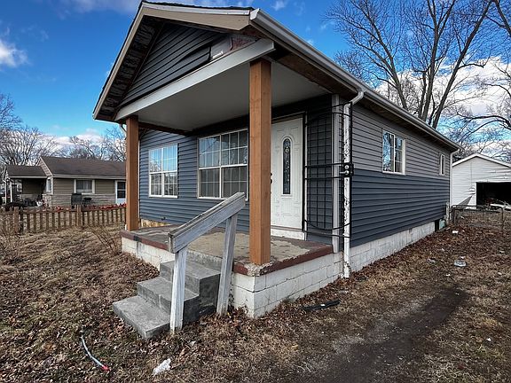 2nd image of 1733 N Livingston Ave