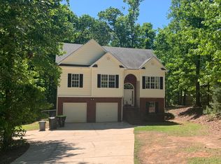 554 Leguin Mill Rd, Locust Grove, GA 30248